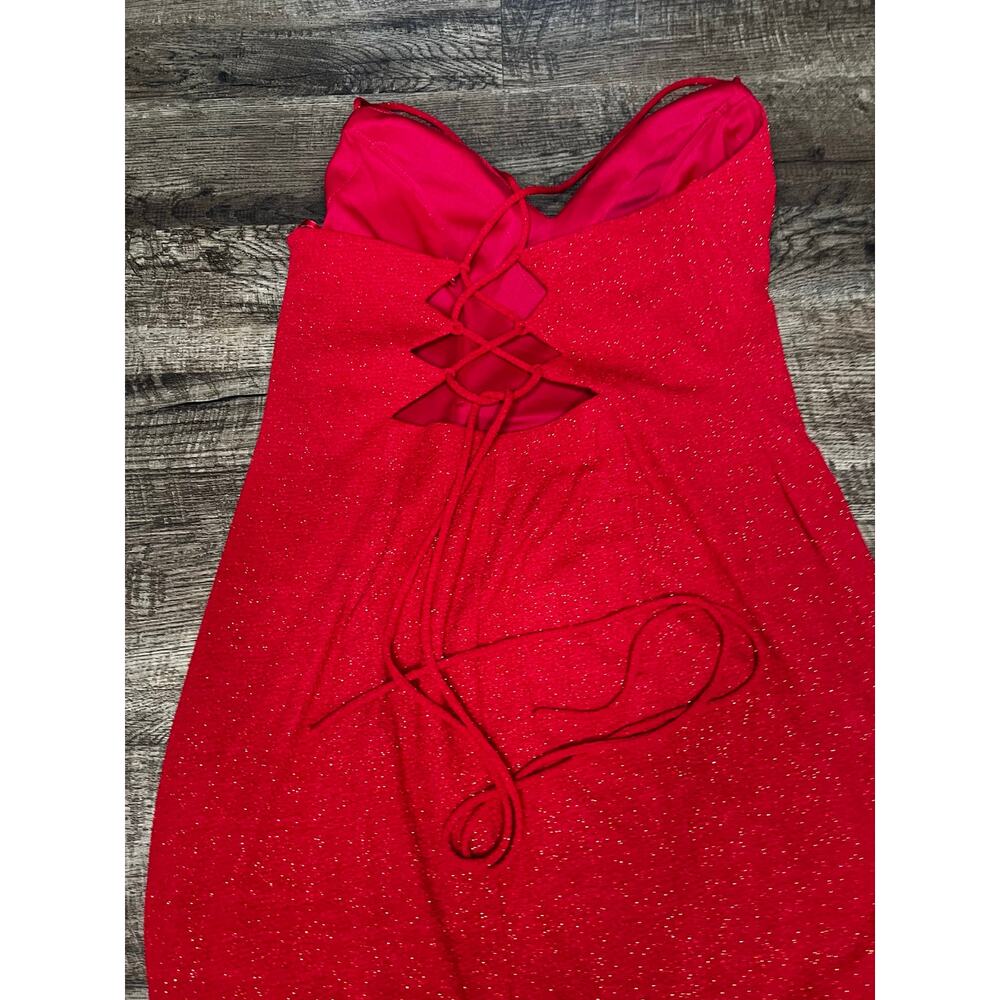 Red Mini Homecoming Dress Plunging Neckline - Crisscross Back - Size 18 - Picture 4 of 9